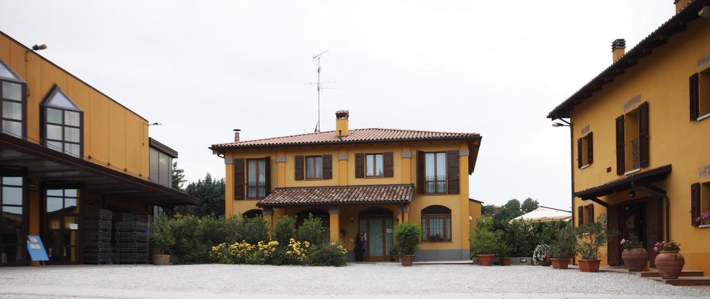 Agriturismo Gaggioli Borgo Delle Vigne 졸라프레도사 외부 사진
