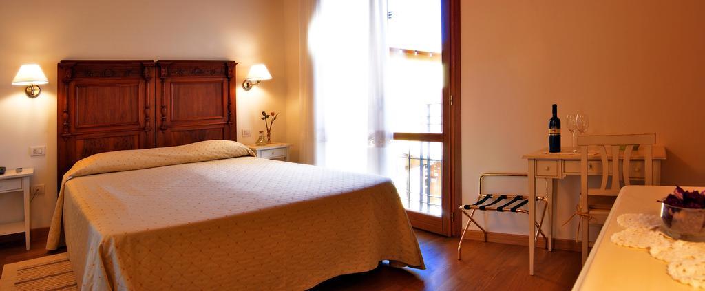 Agriturismo Gaggioli Borgo Delle Vigne 졸라프레도사 외부 사진