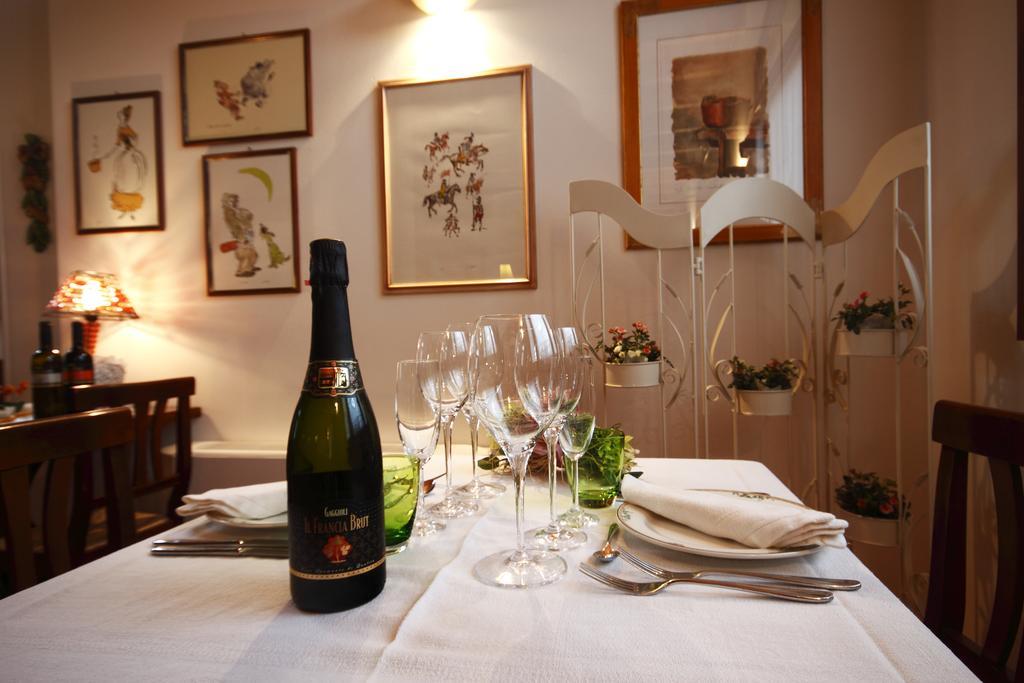 Agriturismo Gaggioli Borgo Delle Vigne 졸라프레도사 외부 사진