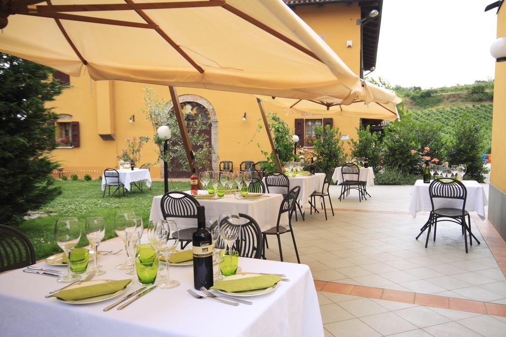 Agriturismo Gaggioli Borgo Delle Vigne 졸라프레도사 외부 사진