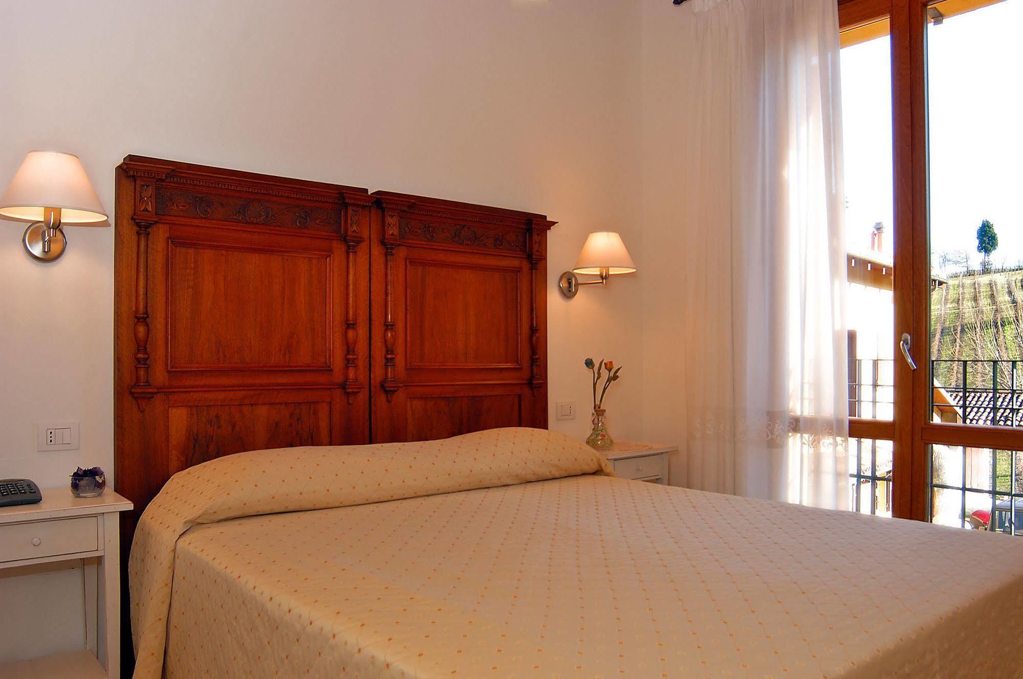 Agriturismo Gaggioli Borgo Delle Vigne 졸라프레도사 외부 사진